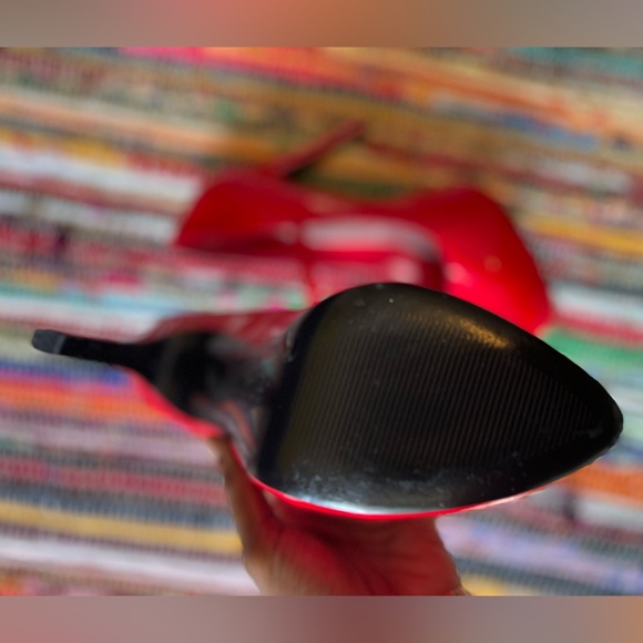 Sexy red platform Mary Jane heels - Picture 6 of 7